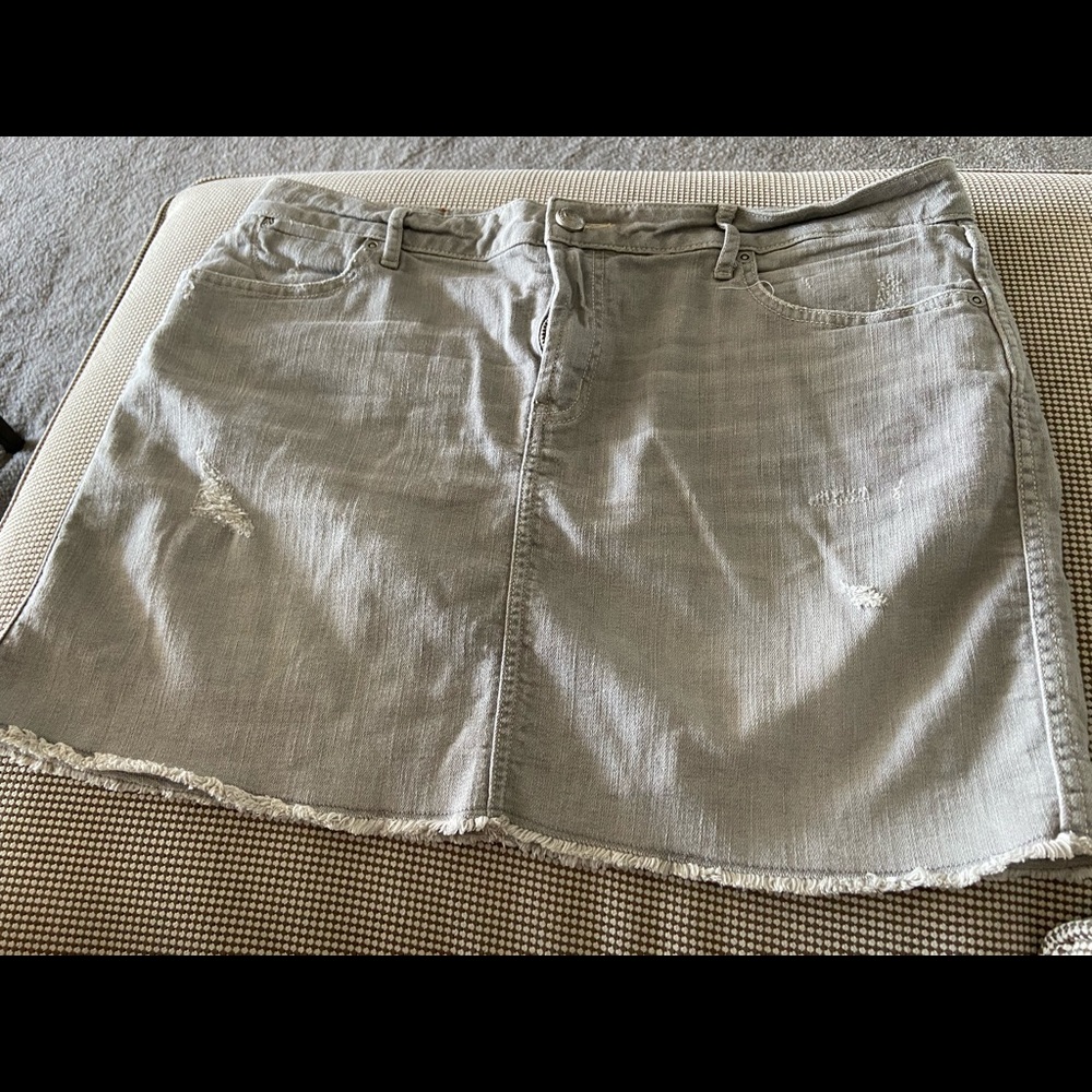 Distressed gray Denim skirt